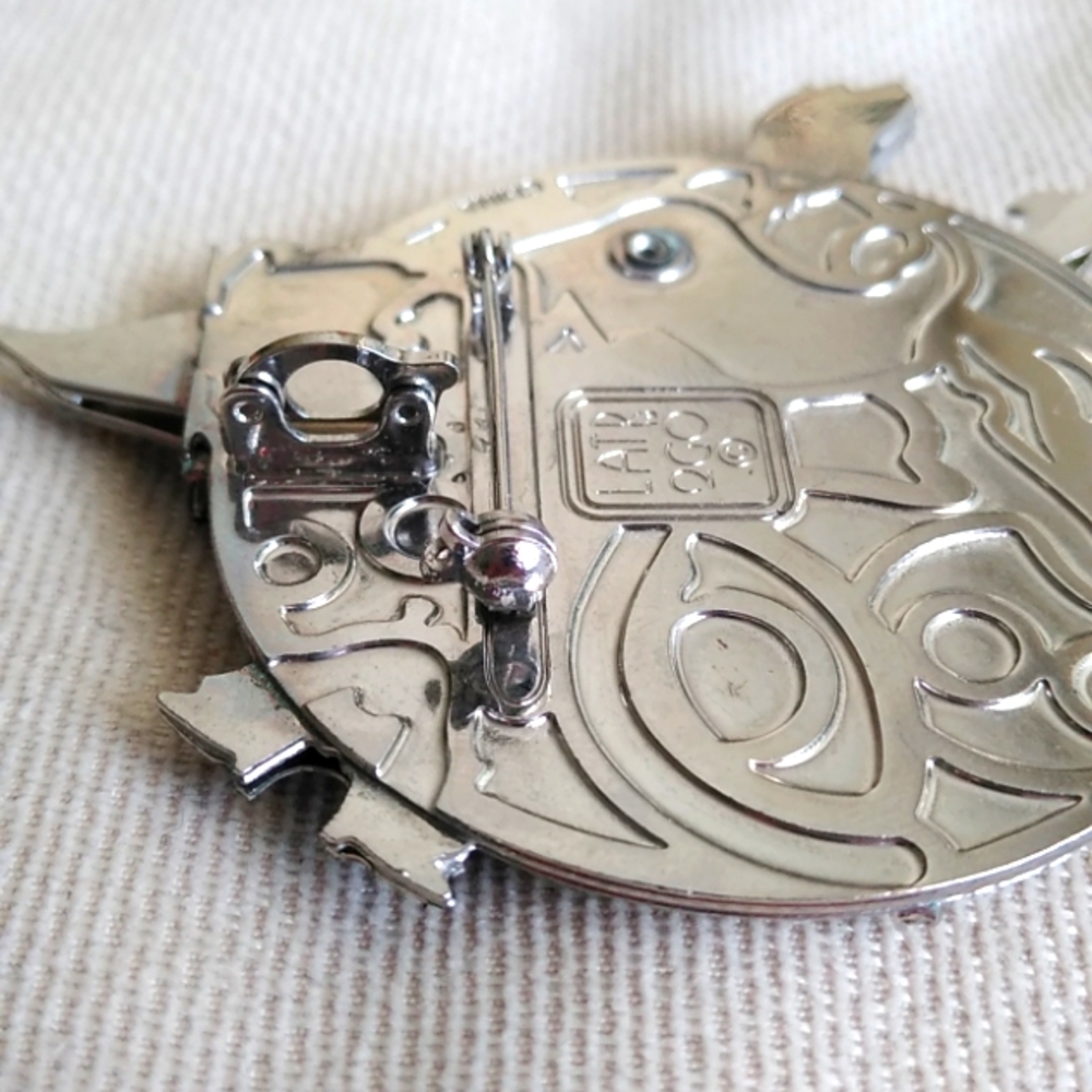LATR2GO WITCH ON THE MOON PIN/ENHANCER - Picture 8 of 12